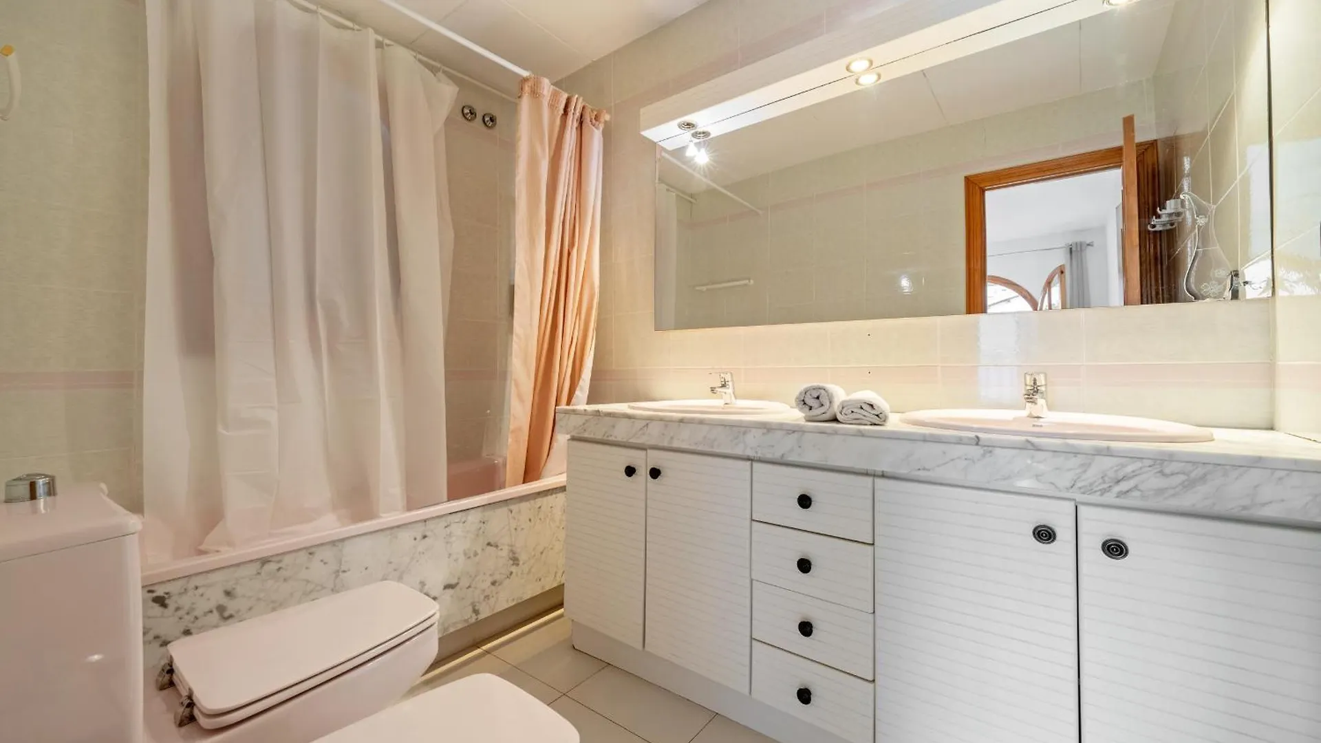Holiday home Hauzify I Casa Jaume Soler Villa Calafell Spain